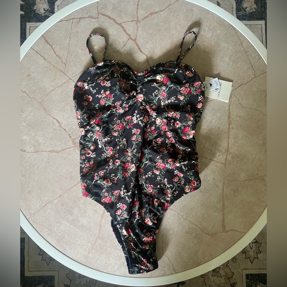 NWT Volcom one piece! - Picture 2 of 3